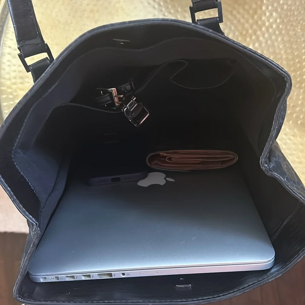 Gucci GG Black Tote Bag Handbag - Picture 10 of 15